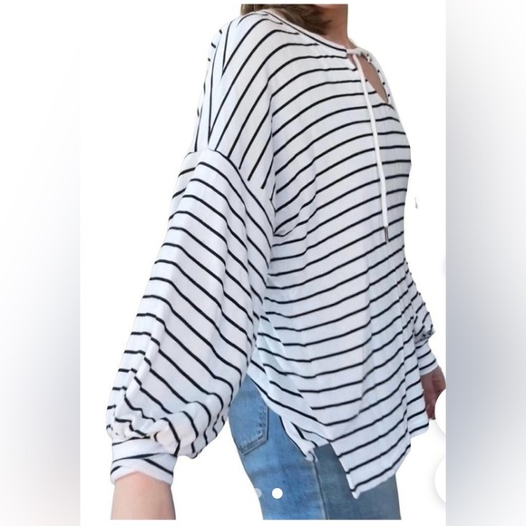 CABI Balloon SLV Drop Shoulder Keyhole Tie Preppy Beach Work B/W Stripe Tunic M - Picture 2 of 16